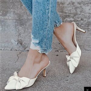 Lulus Lyle Ivory Satin Pointed-Toe Mules size 6.5